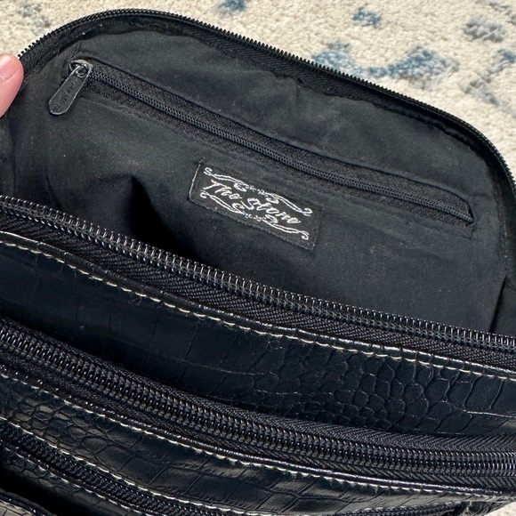 Faux Crocodile Leather Backpack - Black - pockets - Picture 6 of 7